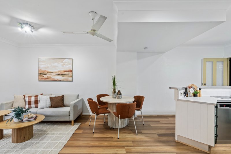 Photo - 4/34 Querrin Street, Yeronga QLD 4104 - Image 9