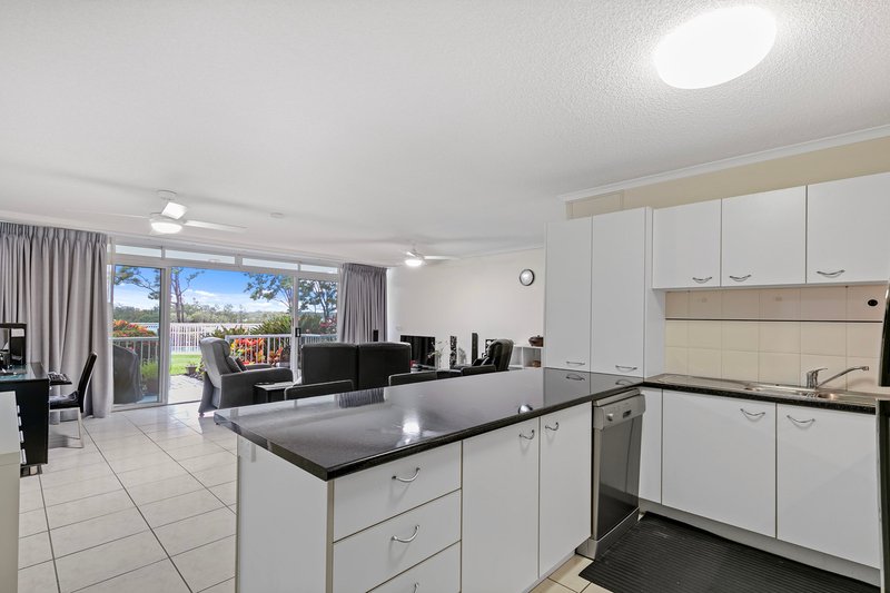 Photo - 4/35-37 Bradman Avenue, Maroochydore QLD 4558 - Image 7