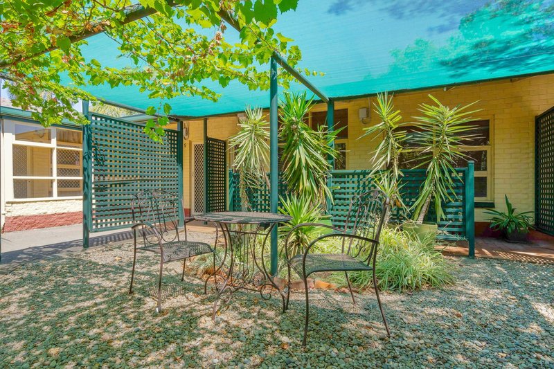 Photo - 4/35-37 Torrens Road, Ovingham SA 5082 - Image 2