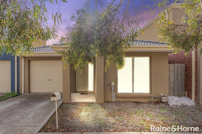 4/35-47 Tullidge Street, Melton VIC 3337