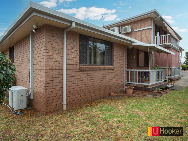 Photo - 4/35 Gipps Street, West Tamworth NSW 2340 - Image 14