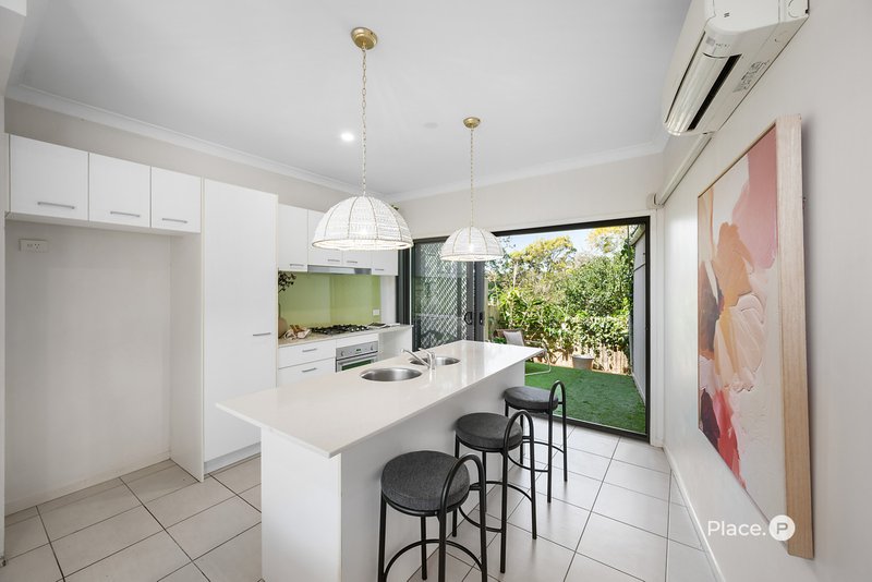 Photo - 4/35 Jersey Street, Morningside QLD 4170 - Image 4