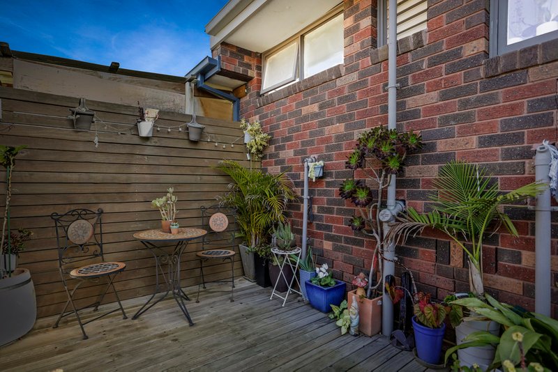 Photo - 4/35 Joffre Street, Noble Park VIC 3174 - Image 10