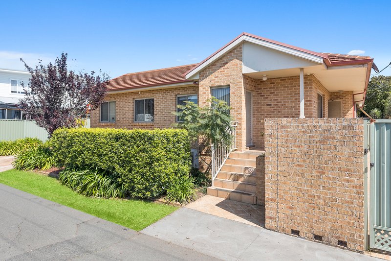 4/35 Stuart Street, Helensburgh NSW 2508