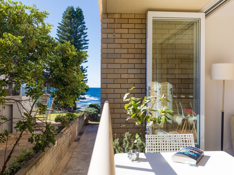 Photo - 4/35 Surfview Road, Mona Vale NSW 2103 - Image 6