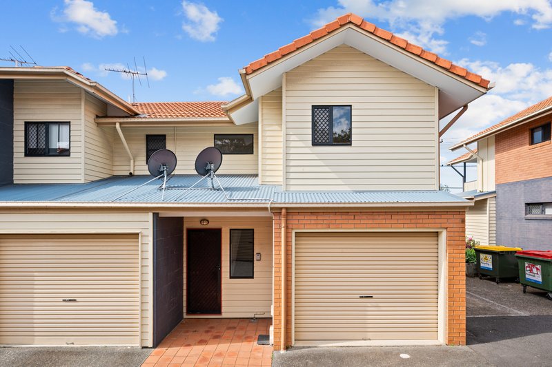 Photo - 4/35 Tenby Street, Upper Mount Gravatt QLD 4122 - Image 1