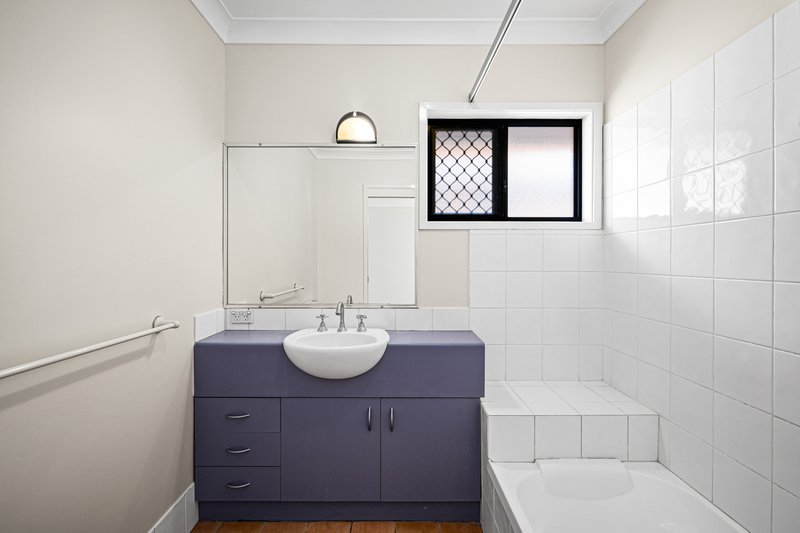 Photo - 4/35 Tenby Street, Upper Mount Gravatt QLD 4122 - Image 7