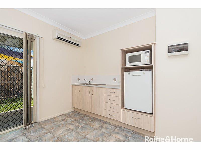 Photo - 43/53-57 Bergin Road, Cranbrook QLD 4814 - Image 3