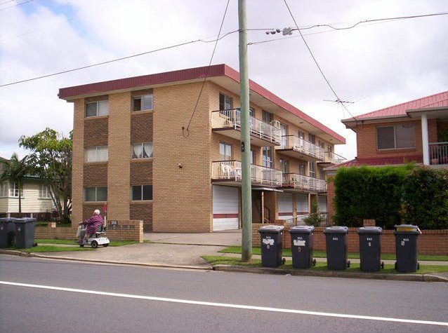 Photo - 4/355 Zillmere Road, Zillmere QLD 4034 - Image 2