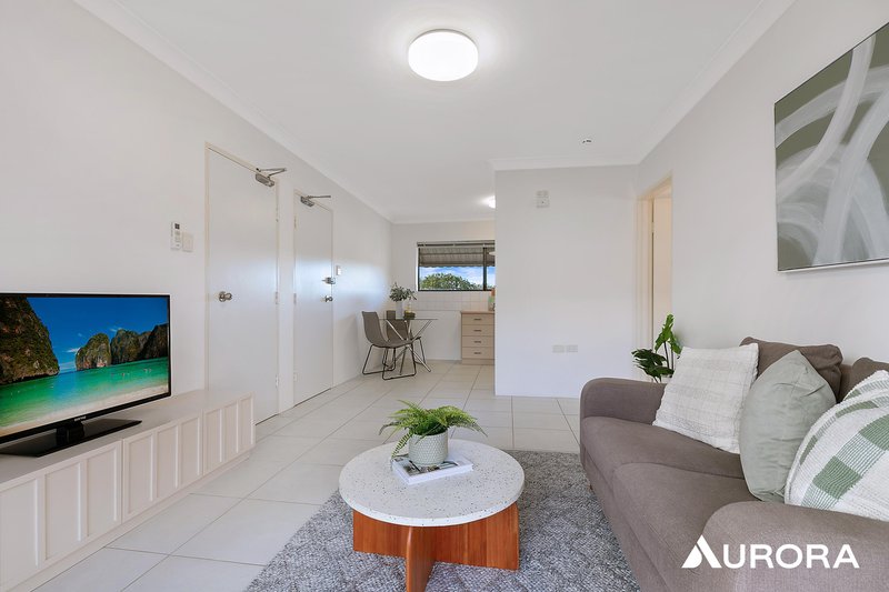 Photo - 4/36 Burke Street, Coorparoo QLD 4151 - Image 2