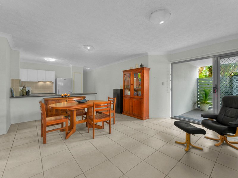 Photo - 4/36 Holland Street, Toowong QLD 4066 - Image 6