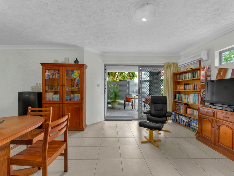 Photo - 4/36 Holland Street, Toowong QLD 4066 - Image 9