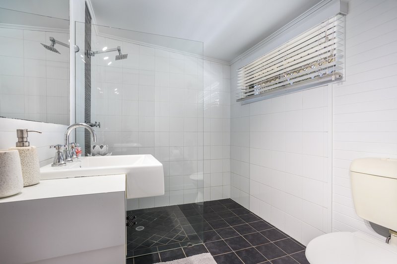 Photo - 436 Severin Street, Parramatta Park QLD 4870 - Image 8