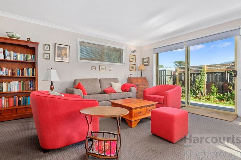 Photo - 4/36A Balmoral Road, Kingston Beach TAS 7050 - Image 2