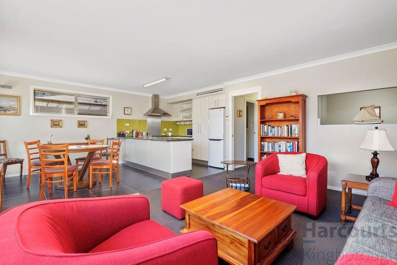 Photo - 4/36A Balmoral Road, Kingston Beach TAS 7050 - Image 3