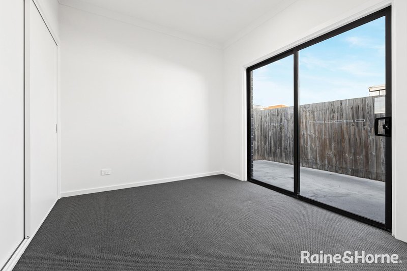 Photo - 4/37 Elizabeth Street, St Albans VIC 3021 - Image 10