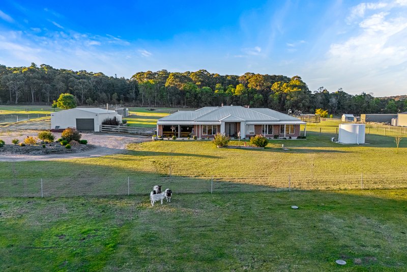 437 Sebastopol - Smythesdale Road, Ross Creek VIC 3351