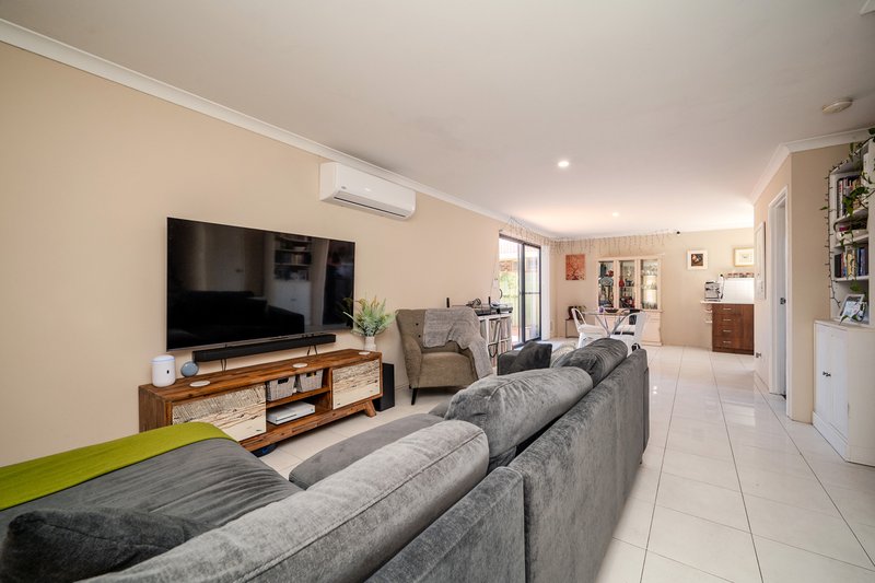 Photo - 4/37 Stradbroke Gardens, Ridgewood WA 6030 - Image 6