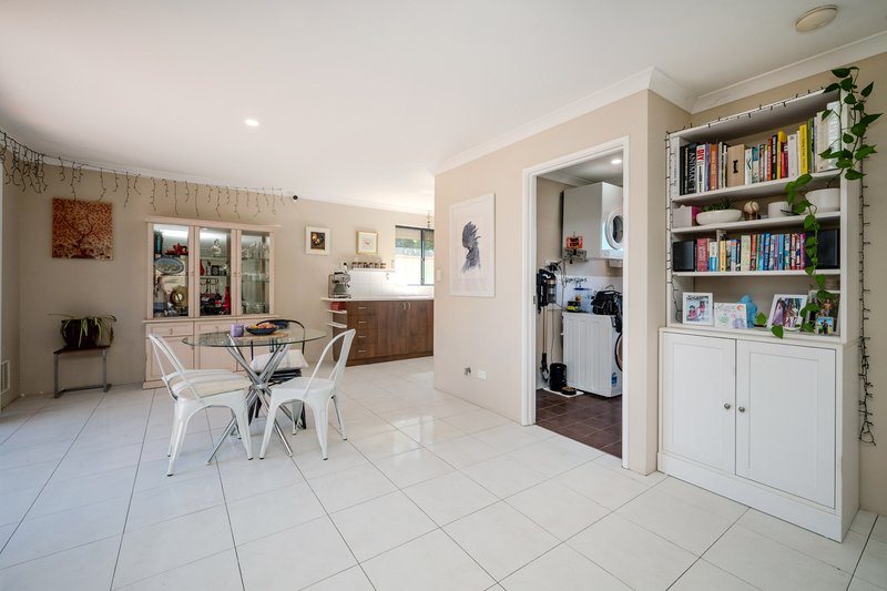 Photo - 4/37 Stradbroke Gardens, Ridgewood WA 6030 - Image 7