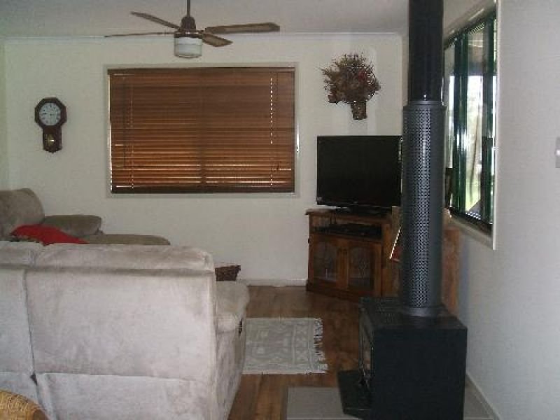 Photo - 437 Taunton Road, Euleilah QLD 4674 - Image 9