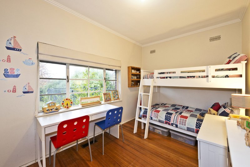 Photo - 437 Warrigal Road, Burwood VIC 3125 - Image 8