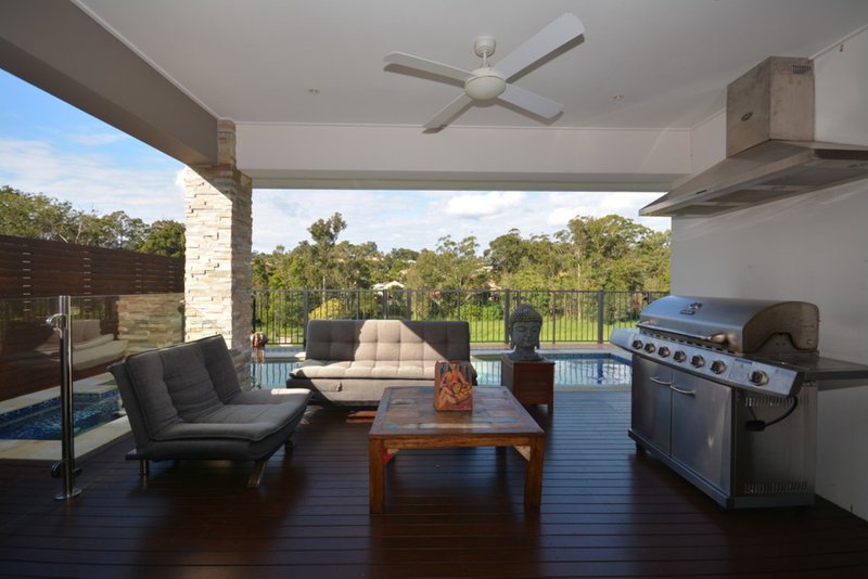 Photo - 4/37 Wonga Street, Burleigh Heads QLD 4220 - Image 2