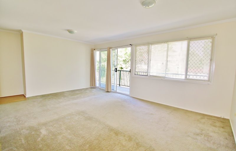 Photo - 4/371 Cornwall Street, Greenslopes QLD 4120 - Image 5