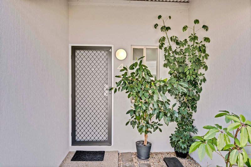 Photo - 4/38 Dalton Drive, Maroochydore QLD 4558 - Image 3