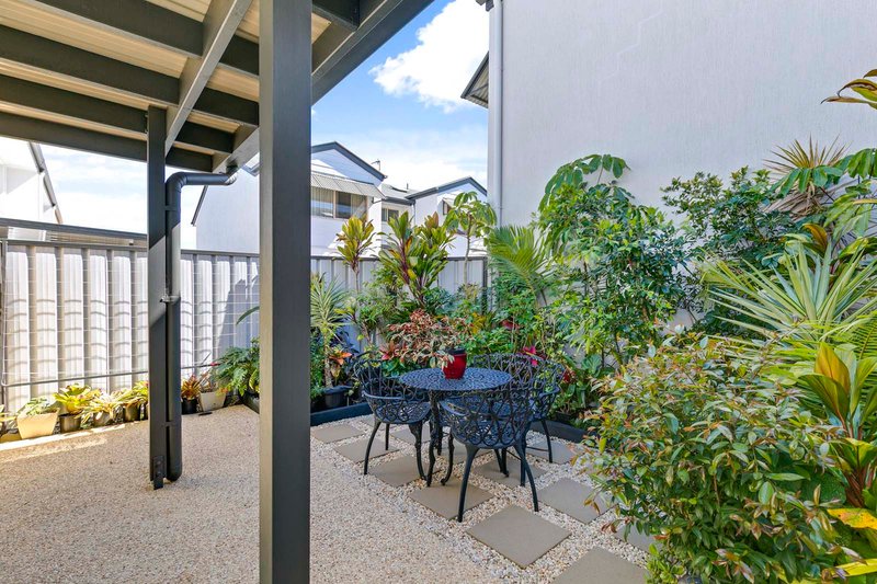 Photo - 4/38 Dalton Drive, Maroochydore QLD 4558 - Image 8