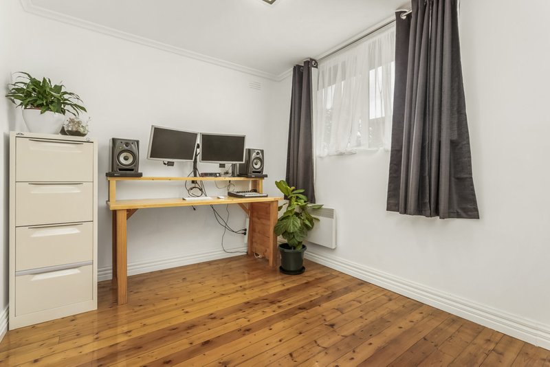 Photo - 4/38 Hampton Parade, West Footscray VIC 3012 - Image 7