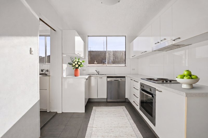 Photo - 4/38 O'Brien Street, Bondi Beach NSW 2026 - Image 2