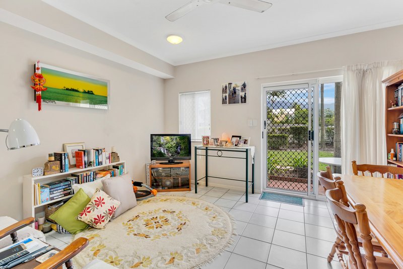 Photo - 4/38 Springfield Crescent, Manoora QLD 4870 - Image 5