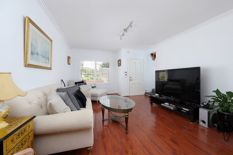 Photo - 4/39-41 Graham Road, Narwee NSW 2209 - Image 5