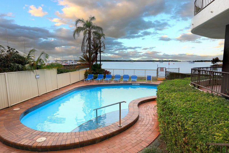 Photo - 43/9 Bayview Street, Runaway Bay QLD 4216 - Image 5