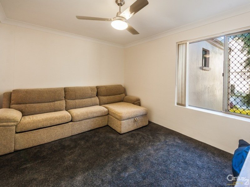 Photo - 4/39 Bradman Avenue, Maroochydore QLD 4558 - Image 8