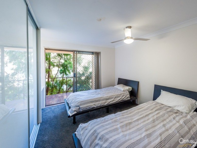 Photo - 4/39 Bradman Avenue, Maroochydore QLD 4558 - Image 9