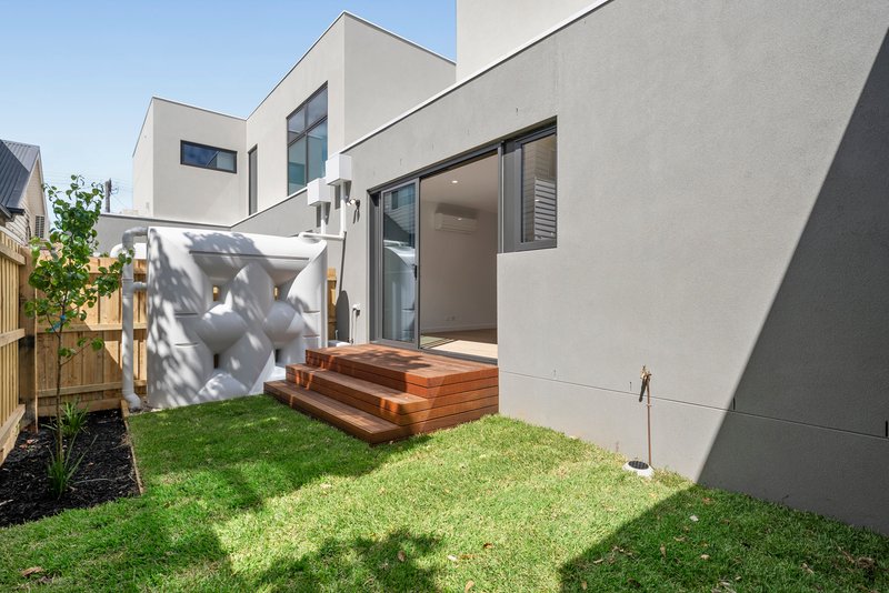 Photo - 4/39 Lees Street, Mckinnon VIC 3204 - Image 6