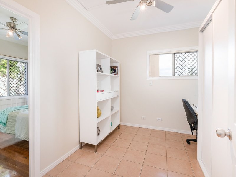 Photo - 439 Nursery Road, Holland Park QLD 4121 - Image 13