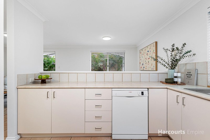 Photo - 4/39 Ostend Road, Scarborough WA 6019 - Image 8