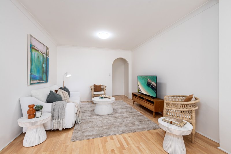 Photo - 4/39 Seaview Street, Cronulla NSW 2230 - Image 2