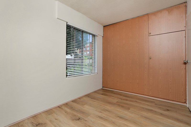 Photo - 4/39 The Avenue, Hurstville NSW 2220 - Image 4