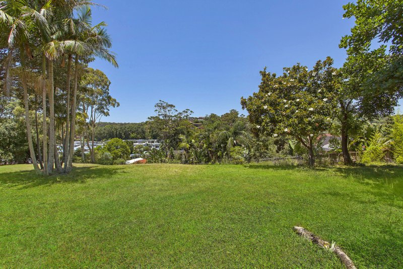 Photo - 4/394 Terrigal Drive, Terrigal NSW 2260 - Image 2