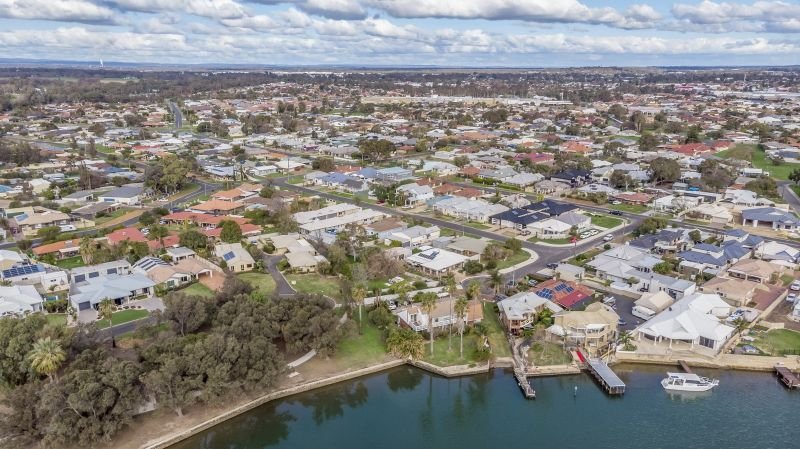 Photo - 43a Austral Parade, East Bunbury WA 6230 - Image 5