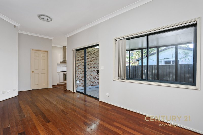 Photo - 43A Essington Street, Wentworthville NSW 2145 - Image 9