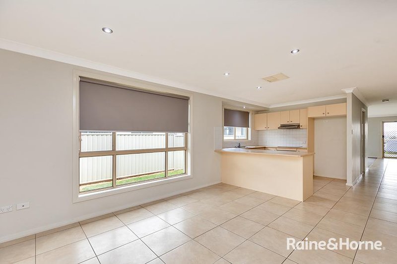 Photo - 43a Fisher Road, Tamworth NSW 2340 - Image 2