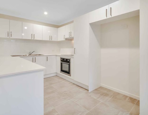 Photo - 43a Pepper Tree Drive, Holmview QLD 4207 - Image 2