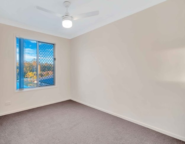 Photo - 43a Pepper Tree Drive, Holmview QLD 4207 - Image 7
