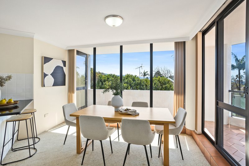 Photo - 4/4-6 Ocean Street, Wollongong NSW 2500 - Image 4