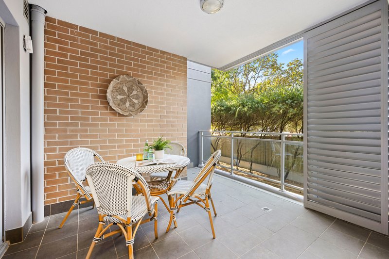 Photo - 4/4-8 Burne Avenue, Dee Why NSW 2099 - Image 3