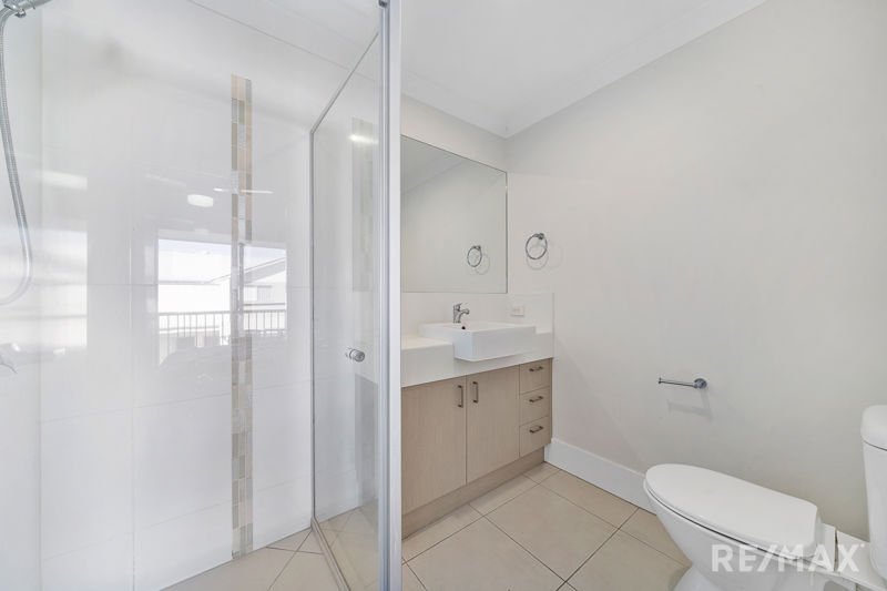 Photo - 44 9 Eduard Place, Calamvale QLD 4116 - Image 7